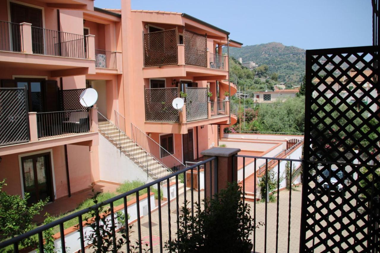 Poseidone Sea Apartment Taormina ماتزيو المظهر الخارجي الصورة