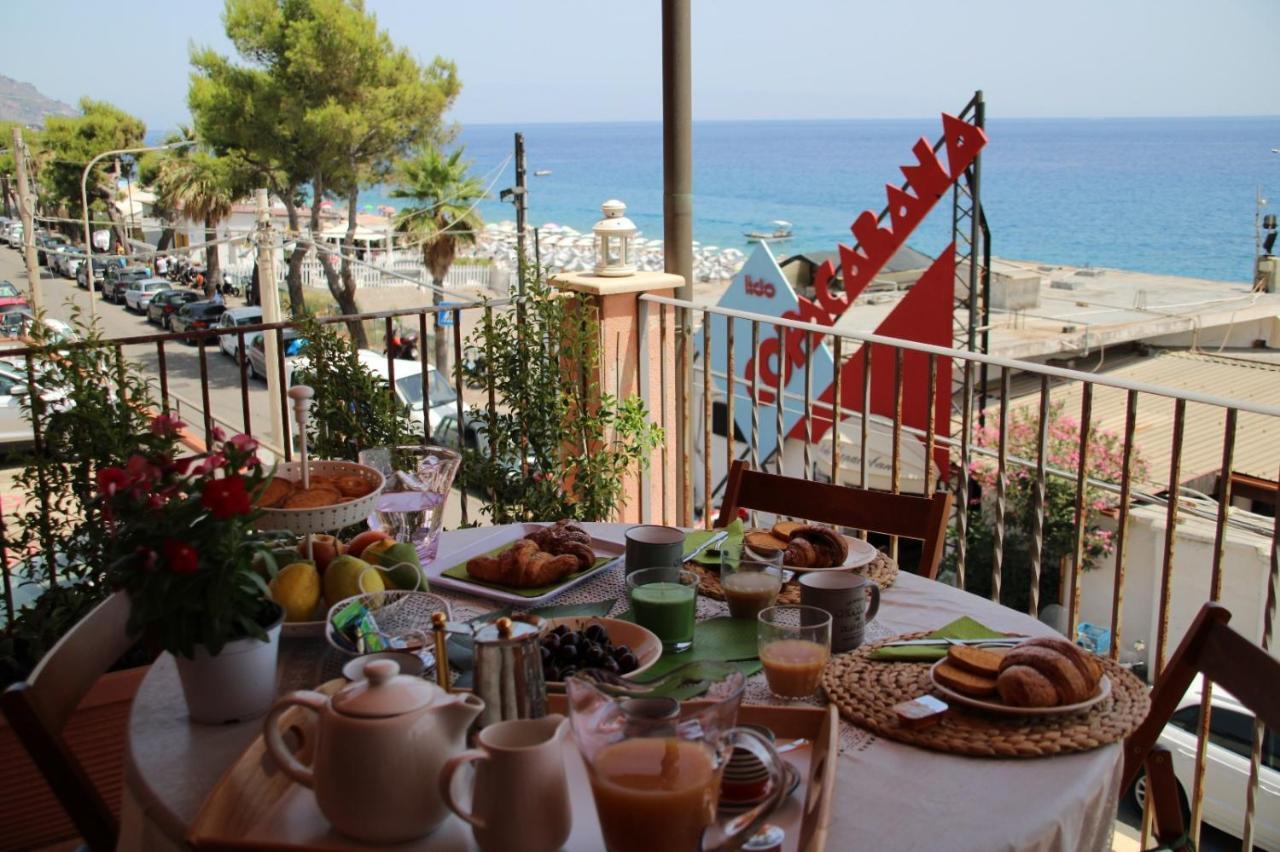 Poseidone Sea Apartment Taormina ماتزيو المظهر الخارجي الصورة